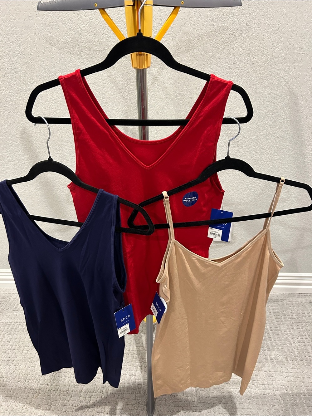 Apt. 9 Red, Navy & Beige Women's V-Neck Tank Top Set